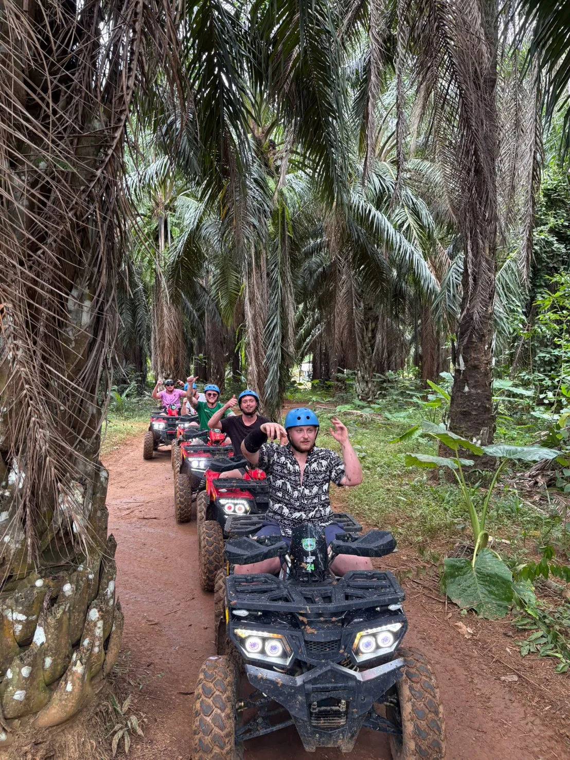 ขบวน ATV ลุยป่าปาล์ม